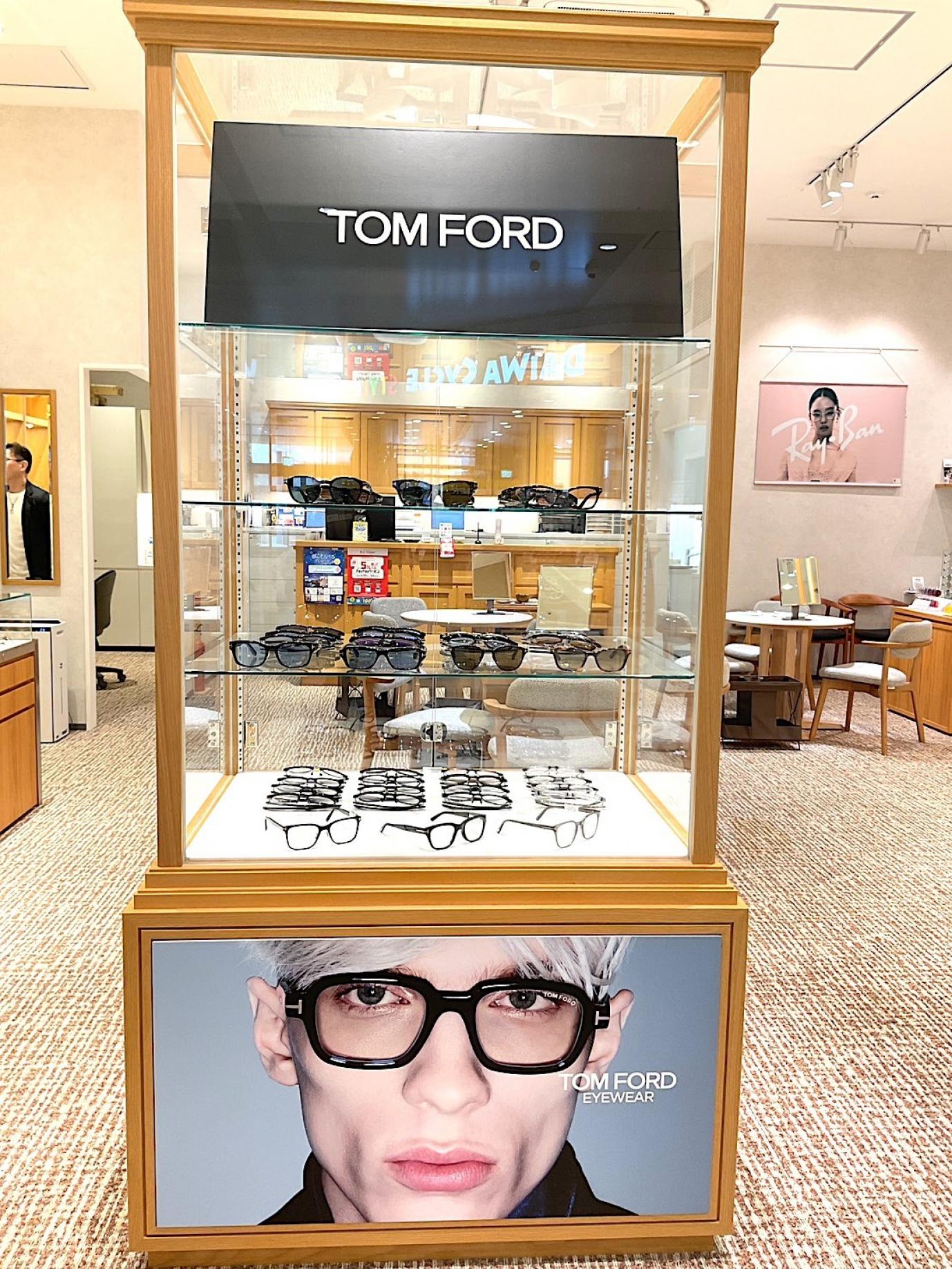 ＜船橋ららぽーと店＞《トム・フォード》アイウェアの在庫をボリュームアップ！
